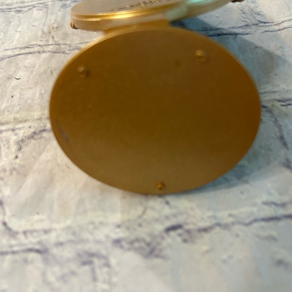 HALLMARK (1998) WALT DISNEY SNOWWHITE ORNAMENT - Picture 8 of 8